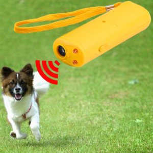 Aparat cu ultrasunete impotriva cainilor agresivi